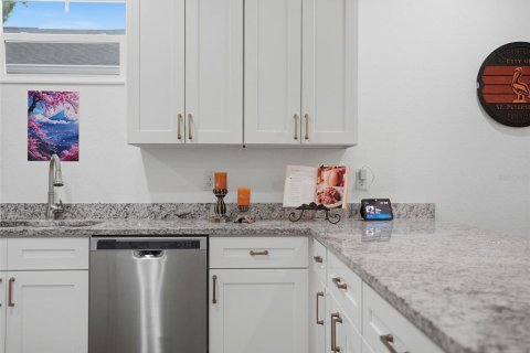 Villa ou maison à vendre à Tampa, Floride: 3 chambres, 151.62 m2 № 2405141 - photo 21
