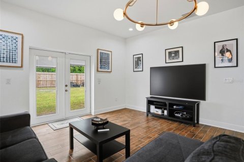 Villa ou maison à vendre à Tampa, Floride: 3 chambres, 151.62 m2 № 2405141 - photo 8