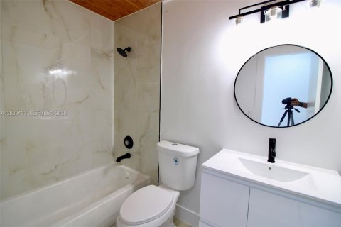Villa ou maison à vendre à Cutler Bay, Floride: 3 chambres, 153.29 m2 № 2089557 - photo 18