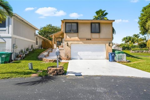 Villa ou maison à vendre à Cutler Bay, Floride: 3 chambres, 153.29 m2 № 2089557 - photo 3
