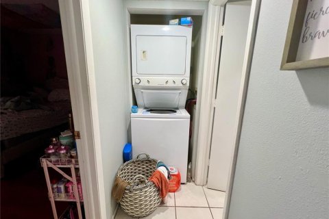 Condo in Punta Gorda, Florida, 2 bedrooms  № 1612912 - photo 12