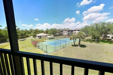 Condo in Punta Gorda, Florida, 2 bedrooms  № 1612912 - photo 13