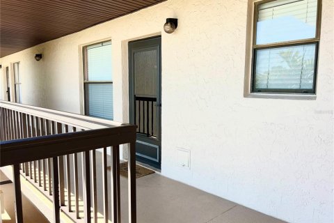 Condo in Punta Gorda, Florida, 2 bedrooms  № 1612912 - photo 14