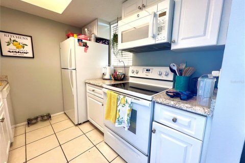 Condo in Punta Gorda, Florida, 2 bedrooms  № 1612912 - photo 6