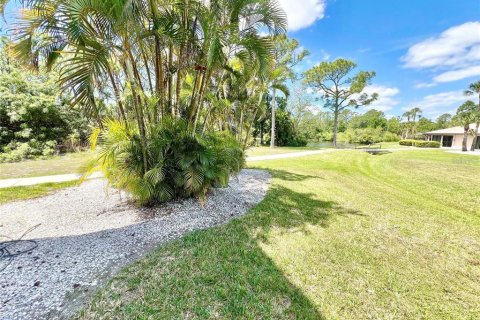 Condo in Punta Gorda, Florida, 2 bedrooms  № 1612912 - photo 22