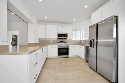 Купить виллу или дом в Майами, Флорида 4 спальни, 187.66м2, № 1995201 - фото 13