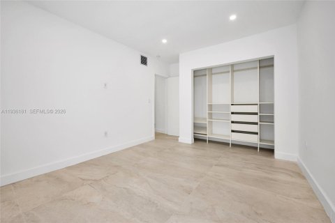 Купить виллу или дом в Майами, Флорида 4 спальни, 187.66м2, № 1995201 - фото 27