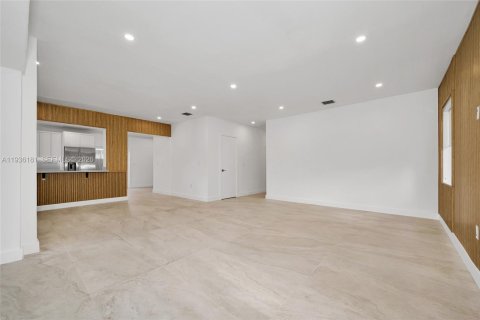 Купить виллу или дом в Майами, Флорида 4 спальни, 187.66м2, № 1995201 - фото 9