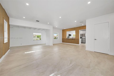 Купить виллу или дом в Майами, Флорида 4 спальни, 187.66м2, № 1995201 - фото 10