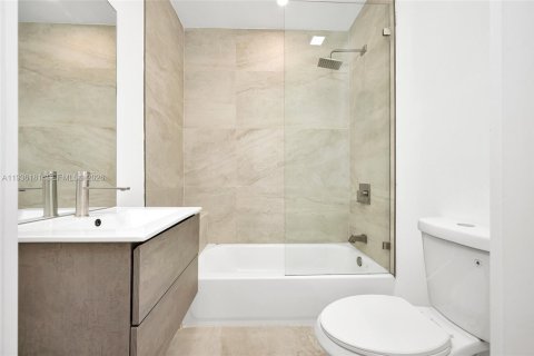 Купить виллу или дом в Майами, Флорида 4 спальни, 187.66м2, № 1995201 - фото 17