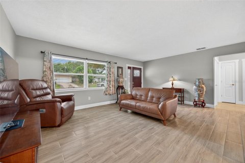 Casa en venta en Clearwater, Florida, 4 dormitorios, 156.82 m2 № 1910861 - foto 7