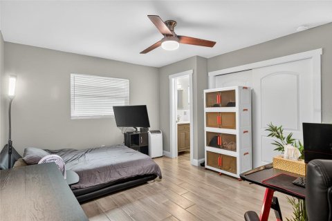 Casa en venta en Clearwater, Florida, 4 dormitorios, 156.82 m2 № 1910861 - foto 10
