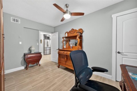 Casa en venta en Clearwater, Florida, 4 dormitorios, 156.82 m2 № 1910861 - foto 14