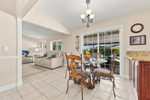 House in Clermont, Florida 3 bedrooms, 215.25 sq.m. № 2430985 - photo 21