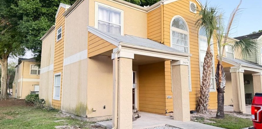 Adosado en Kissimmee, Florida 2 dormitorios, 117.52 m2 № 2229495