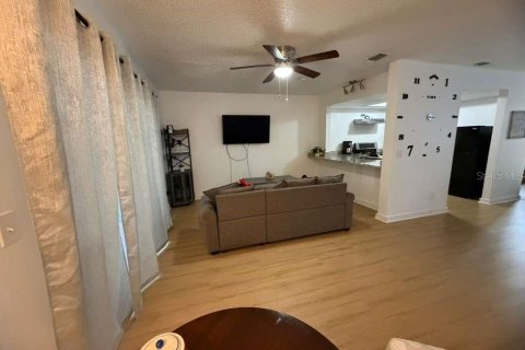 Adosado en venta en Kissimmee, Florida, 2 dormitorios, 117.52 m2 № 2229495 - foto 5