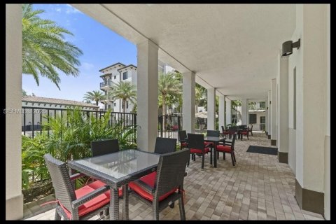 Apartamento en alquiler en Pembroke Pines, Florida, 1 dormitorio, 69.77 m2 № 2029004 - foto 8