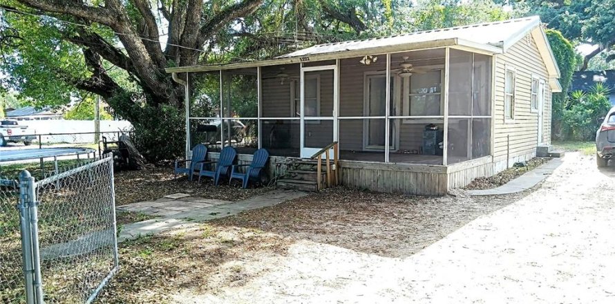 House in Seffner, Florida 2 bedrooms, 53.51 sq.m. № 1838415