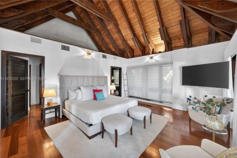 Casa en alquiler en Miami Beach, Florida, 6 dormitorios, 478.08 m2 № 2031035 - foto 28