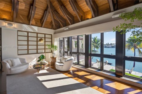 Casa en alquiler en Miami Beach, Florida, 6 dormitorios, 478.08 m2 № 2031035 - foto 24