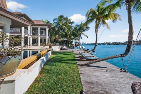 Casa en alquiler en Miami Beach, Florida, 6 dormitorios, 478.08 m2 № 2031035 - foto 12