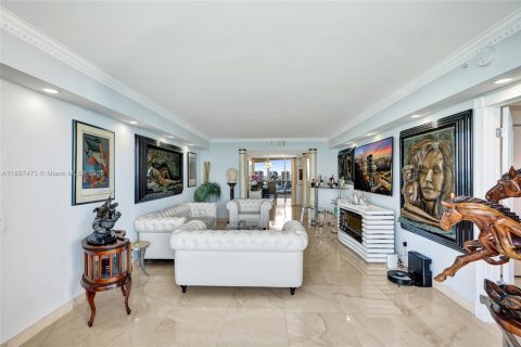 Condo in Sunny Isles Beach, Florida, 3 bedrooms № 2079520 - photo 4