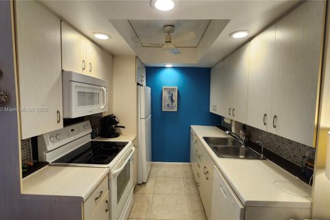 Copropriété à vendre à Deerfield Beach, Floride: 1 chambre, 65.03 m2 № 1976310 - photo 21