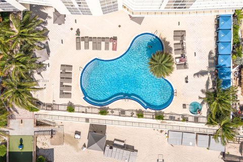 Copropriété à vendre à Sunny Isles Beach, Floride: 2 chambres, 150.78 m2 № 1985226 - photo 28