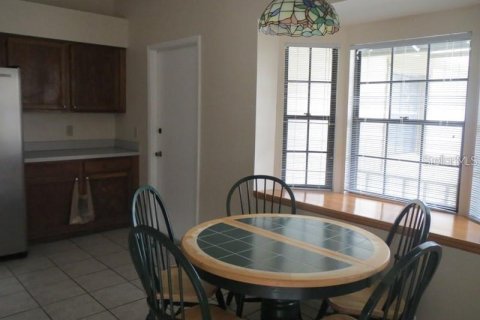 House in Orlando, Florida 3 bedrooms, 116.03 sq.m. № 2390937 - photo 3