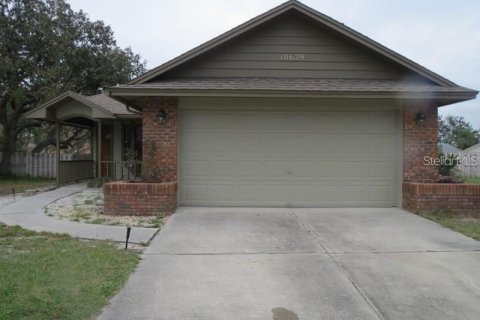 House in Orlando, Florida 3 bedrooms, 116.03 sq.m. № 2390937