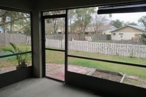 House in Orlando, Florida 3 bedrooms, 116.03 sq.m. № 2390937 - photo 15
