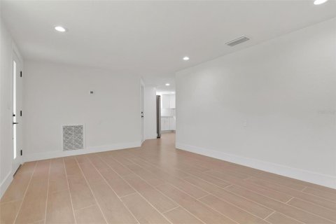 Villa ou maison à vendre à New Port Richey, Floride: 3 chambres, 133.04 m2 № 2398437 - photo 10