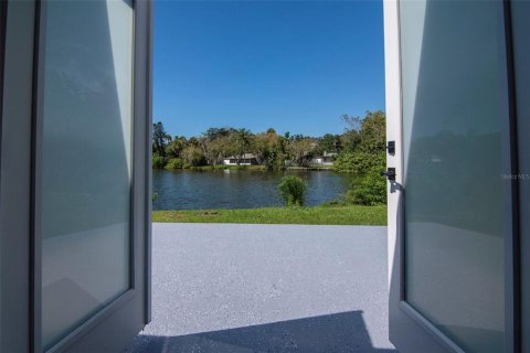 Villa ou maison à vendre à New Port Richey, Floride: 3 chambres, 133.04 m2 № 2398437 - photo 21