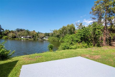 Villa ou maison à vendre à New Port Richey, Floride: 3 chambres, 133.04 m2 № 2398437 - photo 22