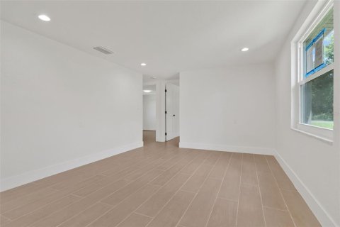 Villa ou maison à vendre à New Port Richey, Floride: 3 chambres, 133.04 m2 № 2398437 - photo 8