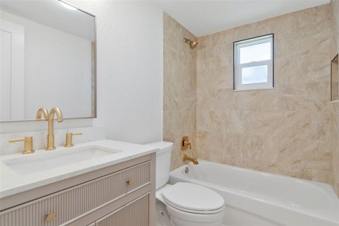 Villa ou maison à vendre à New Port Richey, Floride: 3 chambres, 133.04 m2 № 2398437 - photo 15
