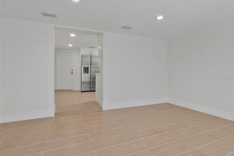 Villa ou maison à vendre à New Port Richey, Floride: 3 chambres, 133.04 m2 № 2398437 - photo 19