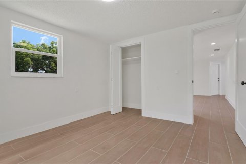 Villa ou maison à vendre à New Port Richey, Floride: 3 chambres, 133.04 m2 № 2398437 - photo 12