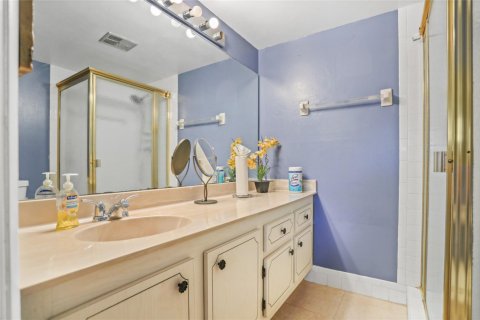 Condo in Tamarac, Florida, 2 bedrooms  № 1051383 - photo 1
