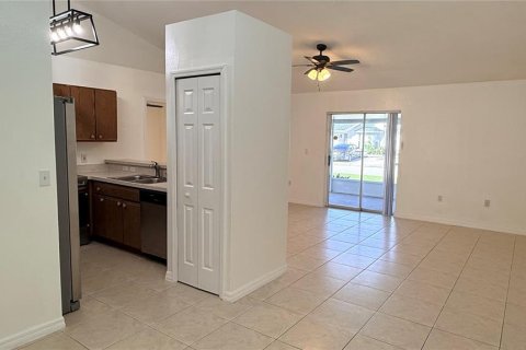 Touwnhouse à louer à Kissimmee, Floride: 3 chambres, 106.65 m2 № 2388673 - photo 5