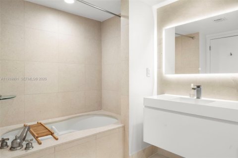 Снять в аренду кондоминиум в Майами-Бич, Флорида 2 спальни, 92.25м2, № 1997072 - фото 16