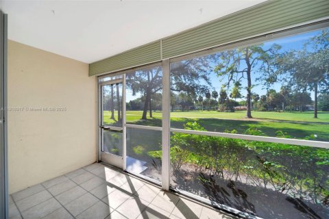Condo in Deerfield Beach, Florida, 2 bedrooms  № 1973298 - photo 30