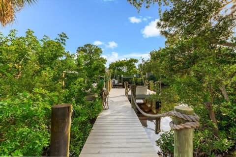 Villa ou maison à vendre à Tarpon Springs, Floride: 3 chambres, 303.98 m2 № 1919409 - photo 17