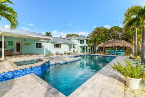 Casa en venta en Tarpon Springs, Florida, 3 dormitorios, 303.98 m2 № 1919409 - foto 8