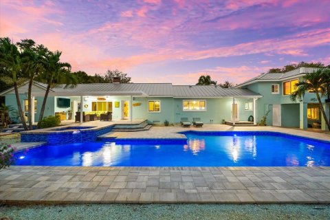 Casa en venta en Tarpon Springs, Florida, 3 dormitorios, 303.98 m2 № 1919409 - foto 7