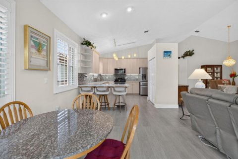 House in Boynton Beach, Florida 3 bedrooms, 182.27 sq.m. № 2394634 - photo 28