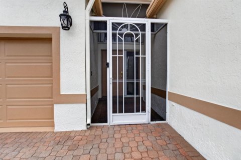 House in Boynton Beach, Florida 3 bedrooms, 182.27 sq.m. № 2394634 - photo 4