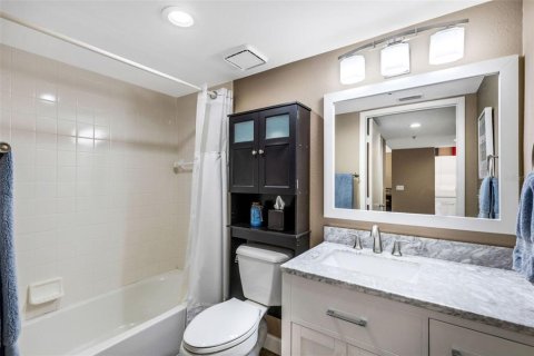 Condominio en venta en Bradenton, Florida, 1 dormitorio, 92.72 m2 № 2215582 - foto 6