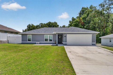 Villa ou maison à Summerfield, Floride 3 chambres, 118.91 m2 № 2298373