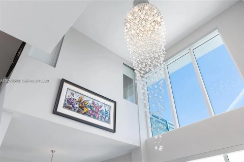 Condominio en venta en Miami, Florida, 2 dormitorios, 180.69 m2 № 2339910 - foto 9